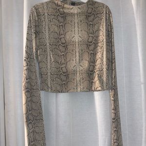 Snake skin long sleeve crop